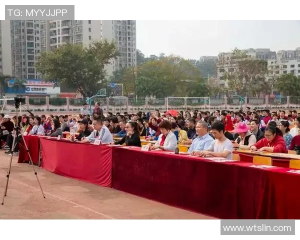 足球黑人球星的光辉岁月与足坛传奇：探秘他们的奋斗与成就